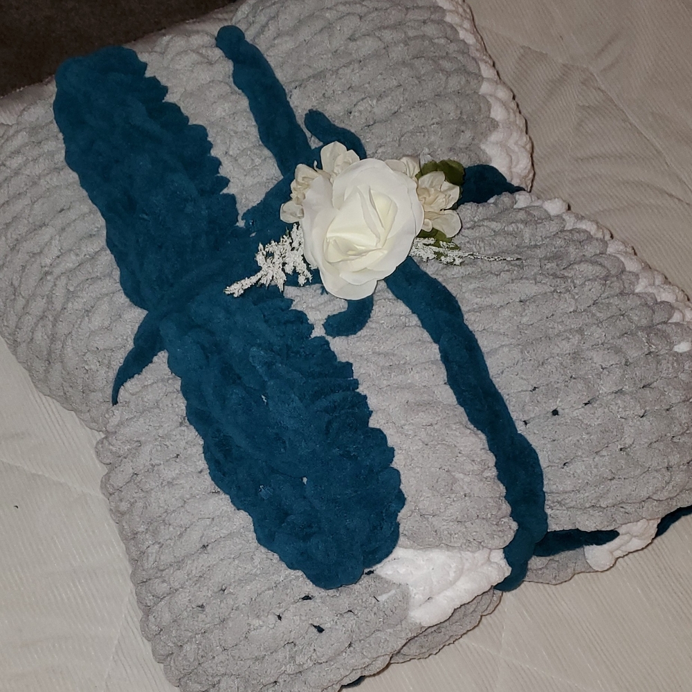Chenille Chunky Knit Throw Blanket
